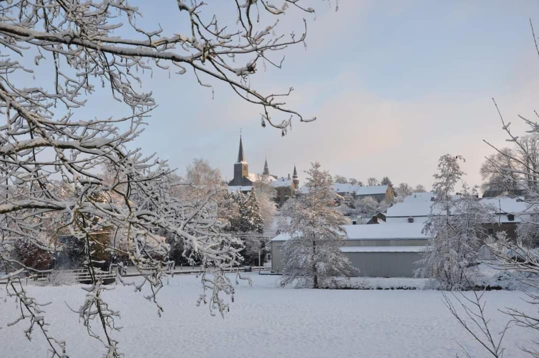 Vakantiestudio Ciney Chapois Exteriör bild