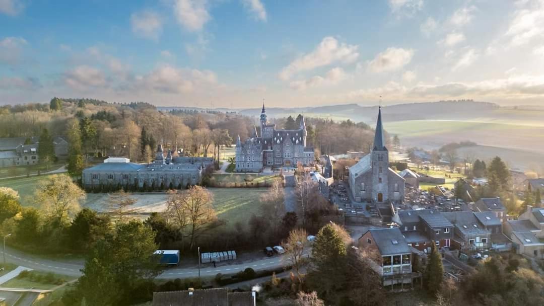 Vakantiestudio Ciney Chapois Exteriör bild