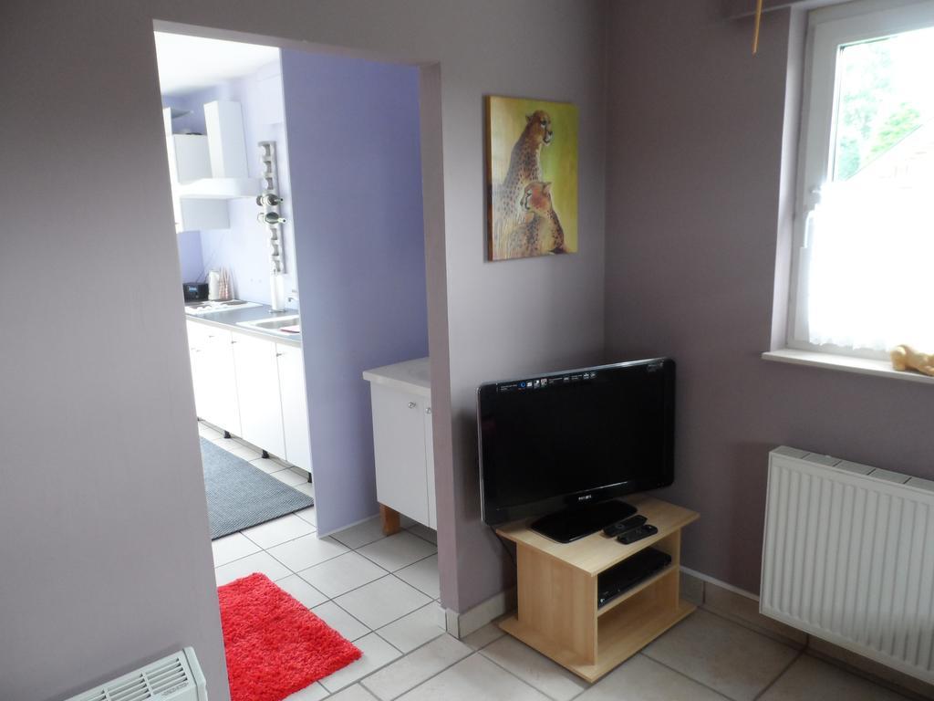 Vakantiestudio Ciney Chapois Exteriör bild
