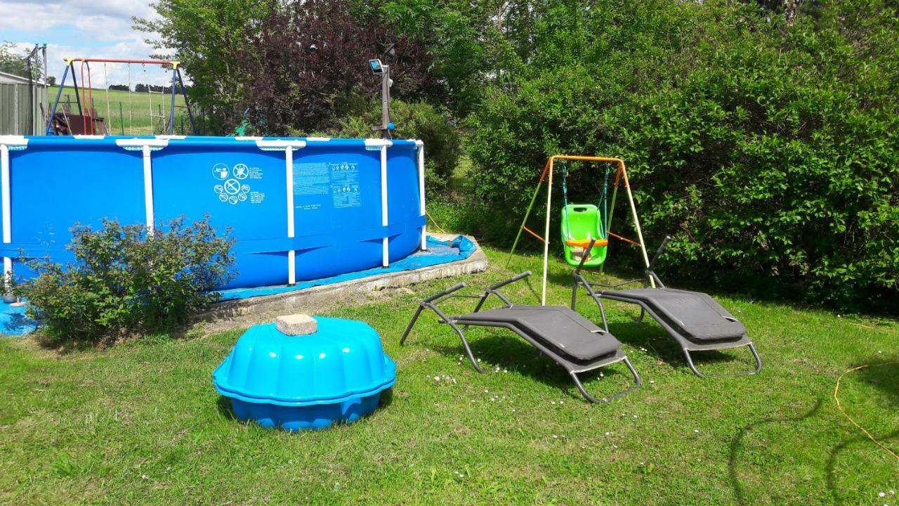 Vakantiestudio Ciney Chapois Exteriör bild